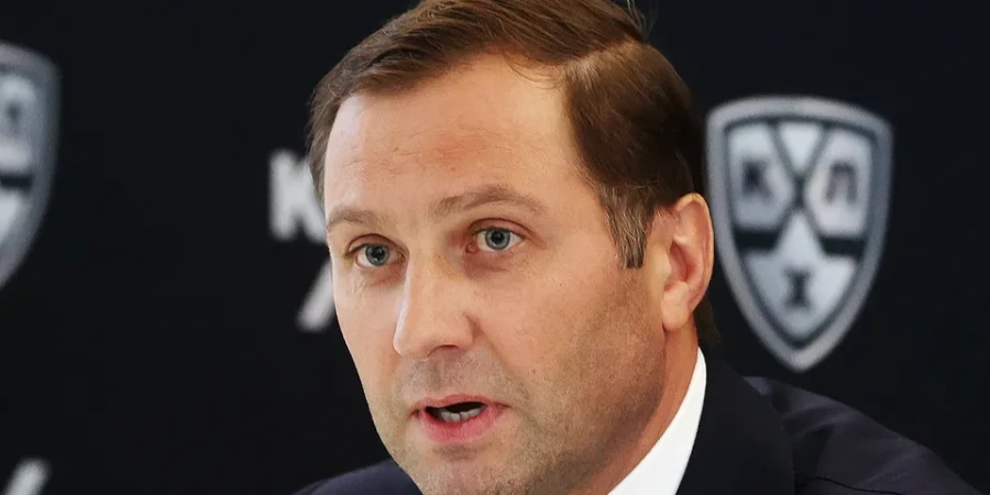 Алексей Морозов подробно рассказал, будут ли запреты на изменения в контрактах хоккеистов лиги