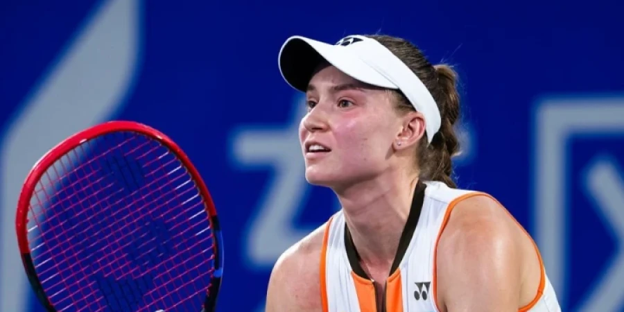 Елена Рыбакина сохраняет шансы на итоговый турнир года
