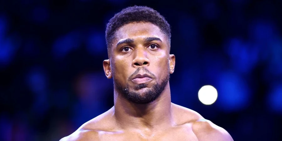 Боксер-супертяж, Джошуа, высказался о завершении карьеры легендарного бойца