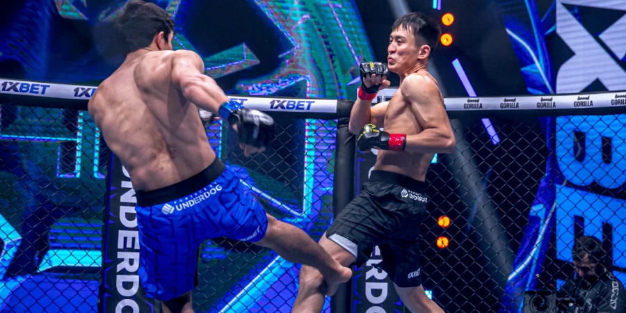 Бойцы из Казахстана и Узбекистана досрочно завершили бой в OCTAGON