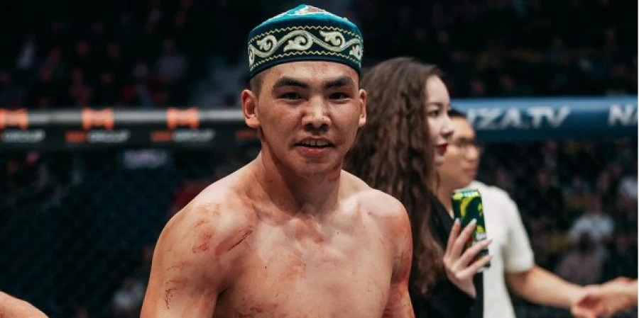 Казахстанский боец из Китая одержал яркую победу в дебюте на UFC Shanghai