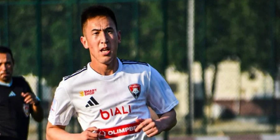 Известны стартовые составы «Кайсара» и «Жениса»