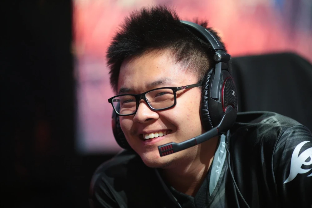 MOUZ представила состав на квалификацию к The International 2026