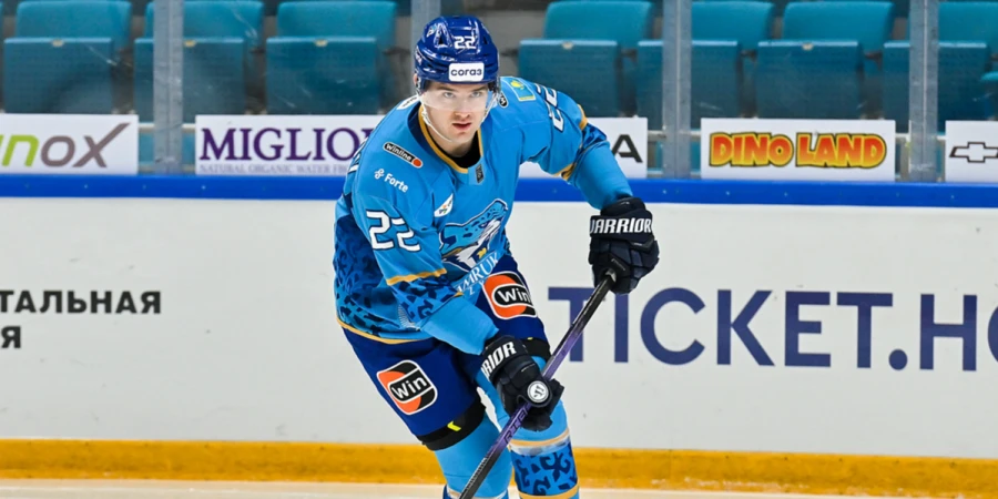 Казахстанский форвард «Барыса» Панюков забросил в КХЛ в третий раз в сезоне. ВИДЕО