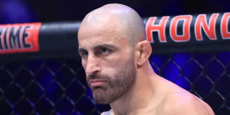 Один чемпион UFC спрогнозировал исход боя другого чемпиона