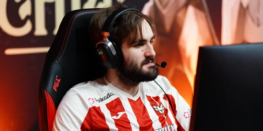 Shopify Rebellion подписала Davai Lama на третью позицию в Dota 2
