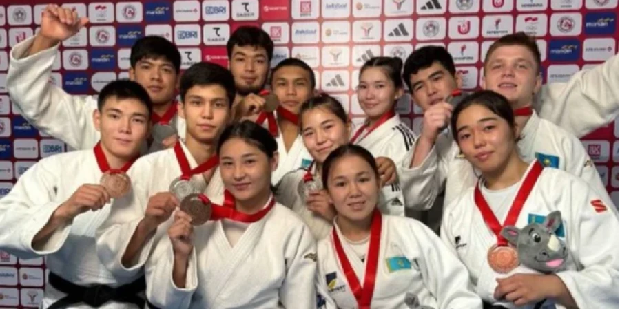 Дзюдо. Қазақстан жастар құрамасы Азия чемпионатында 12 медаль жеңіп алды