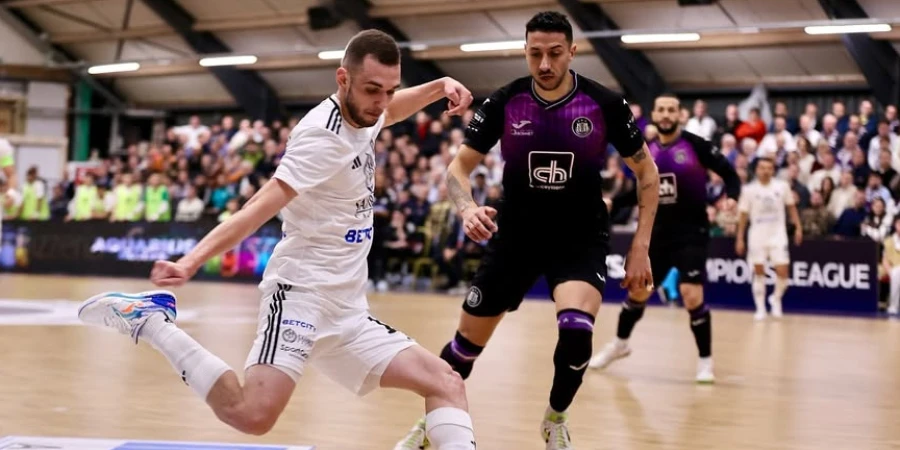 «Кайрат» разгромил «Спортинг» в матче Лиги чемпионов