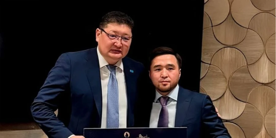 Абай облысы Олимпиада чемпионы Елдос Сметовке қаржылай сыйақы берді