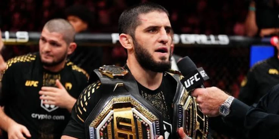 Бывший чемпион UFC выбрал фаворита в титульном бою веса Рахмонова