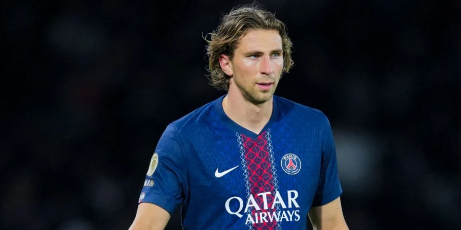 Французский журналист сообщил, почему украинский защитник перешёл в ПСЖ