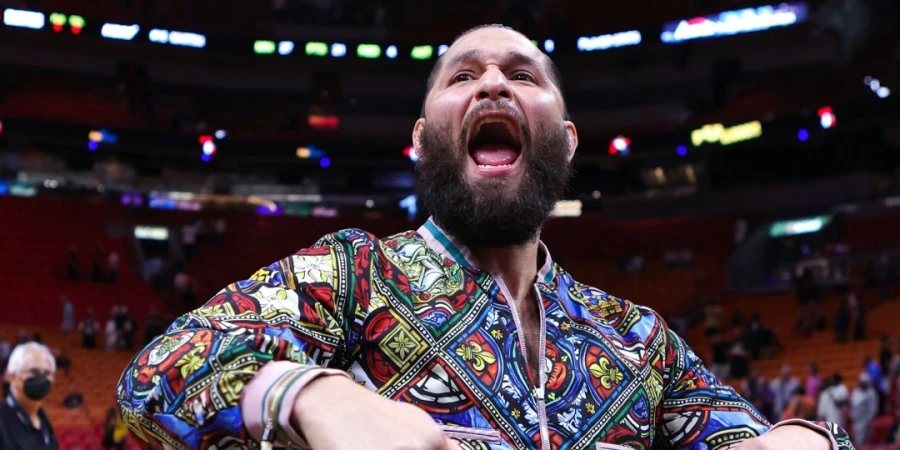 Скандальный боец бросил вызов экс-чемпиону UFC