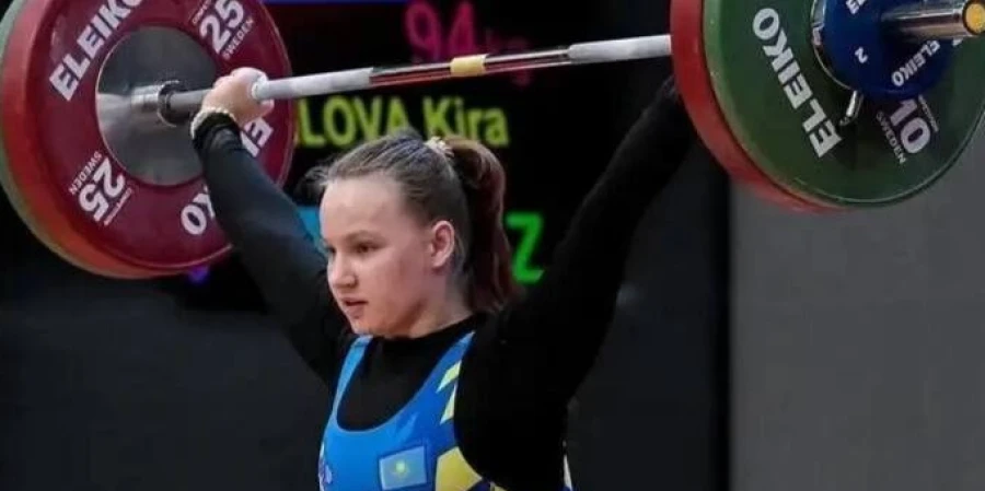 Қазақстандық спортшы ауыр атлетикадан Азия чемпионатында топ жарды