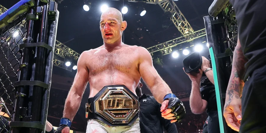 Чемпиона UFС вывели из фан‑зоны на турнире UFC в Белом доме