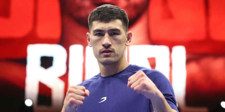 Бивол не смог сравнить себя с "великим" казахстанцем - GGG