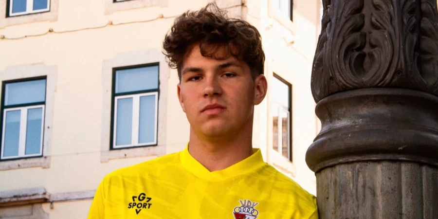 В юношеском футболе Португалии прогрессирует вратарь из Казахстана