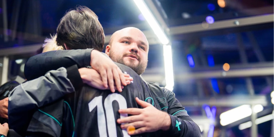 Бывший про-игрок в Dota 2 допустил возможные замены в составе PARIVISION