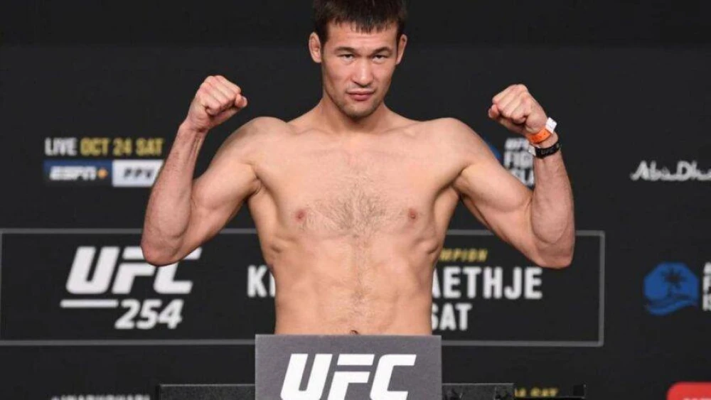 UFC Шавкат Рахмоновты чемпиондық айқастан айырмақ