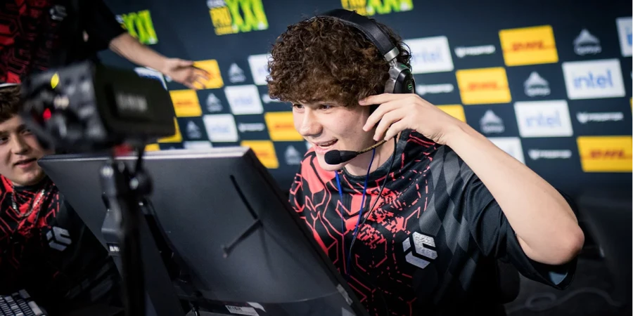 Аутсайдеры громко заявили о себе на EPL S22