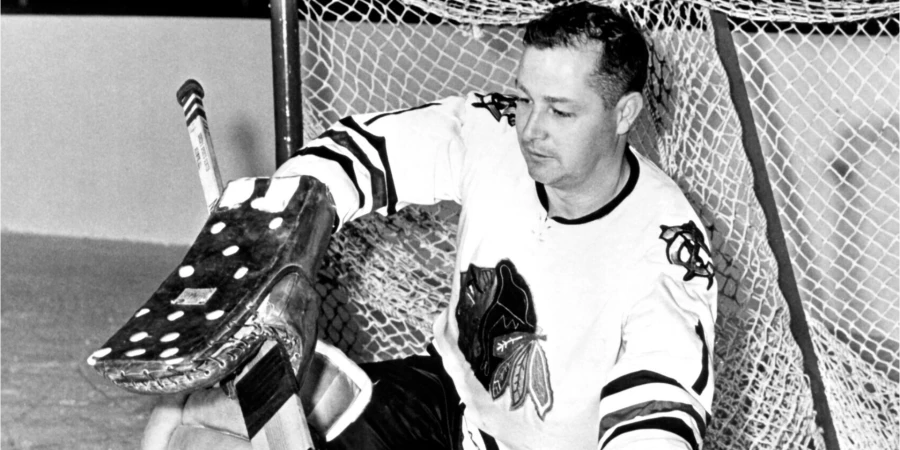 Умер легендарный вратарь НХЛ Гленн Холл