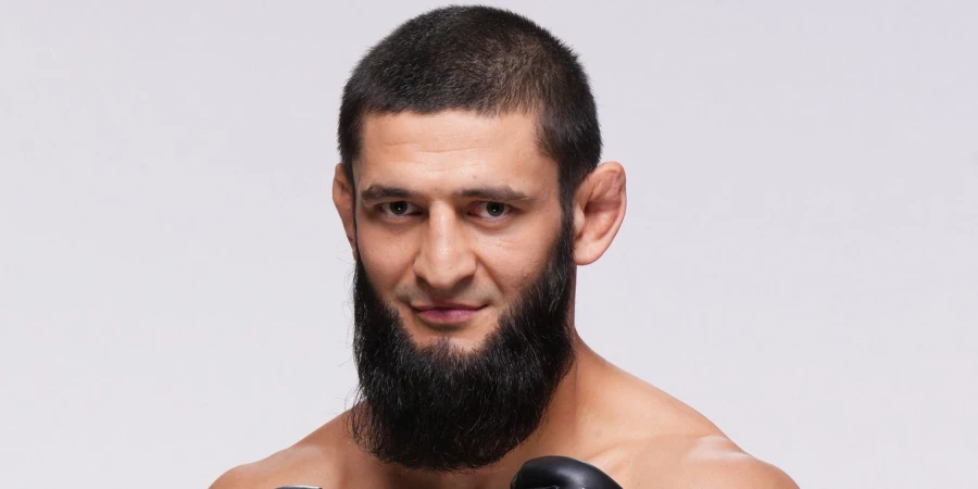 Непобедимый файтер Хамзат Чимаев высмеял чемпиона UFC. Фото