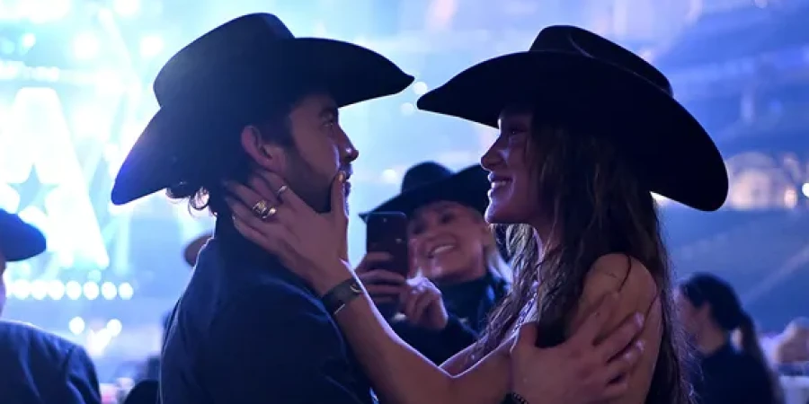 Беллу Хадид заметили с бывшим перед его задержанием