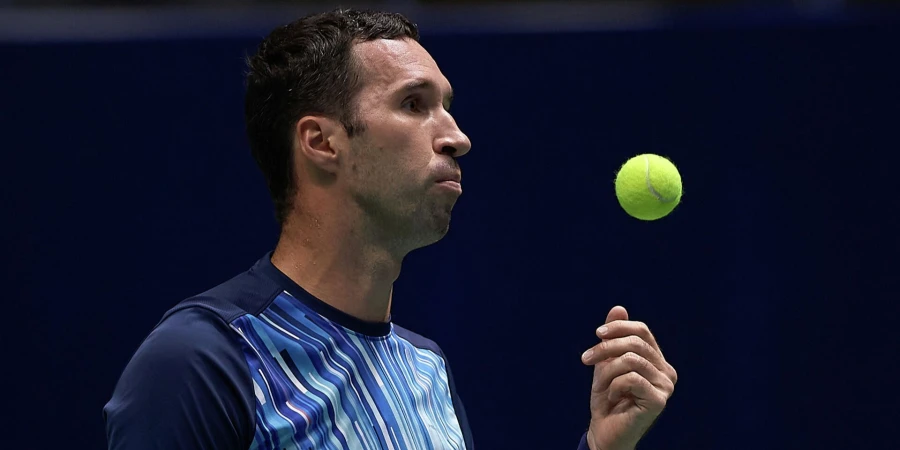 Михаил Кукушкин Португалиядағы турнирдің ширек финалына шықты