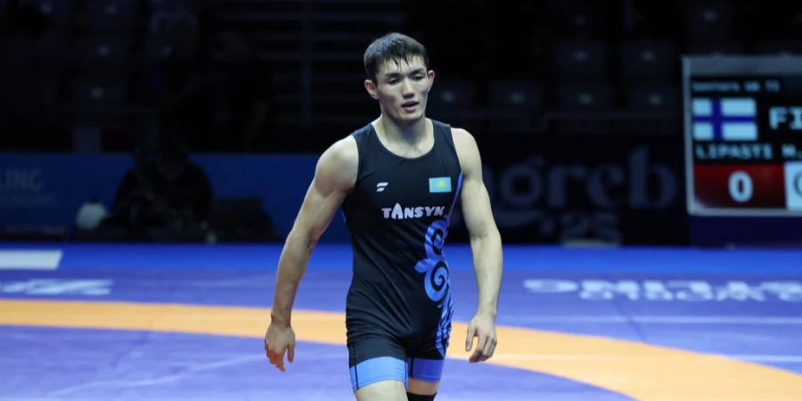 Мерей Мәулетқанов Хорватиядағы әлем чемпионатын айқын жеңіспен бастады