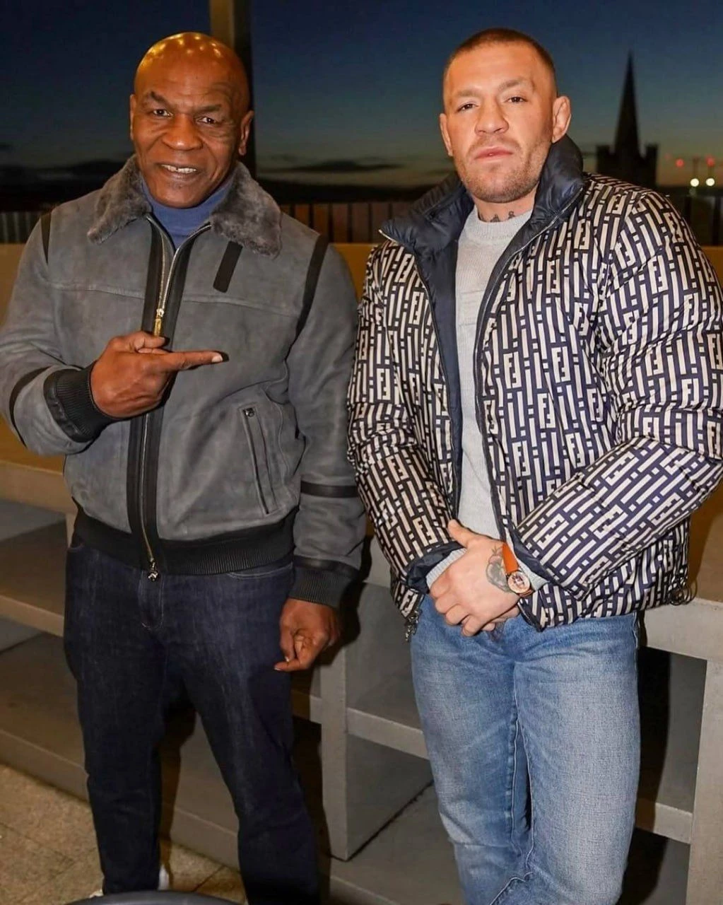 Две легенды из мира боев встретились друг с другом. ФОТО