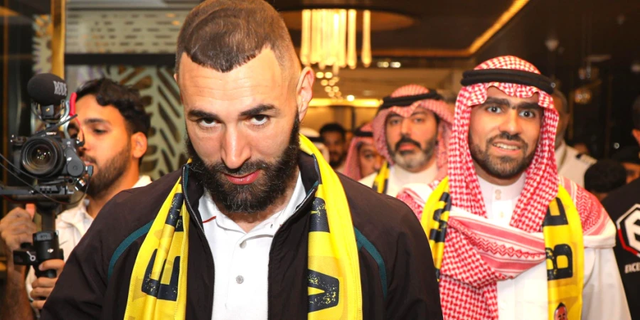 Французская звезда недоволен огромным контрактом на Ближнем Востоке