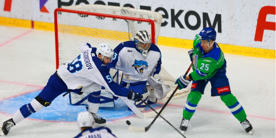 «Барыс» не удержал ничью и проиграл в Уфе