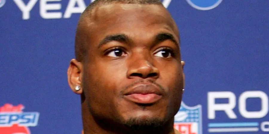 Бывший звездный раннинбек нашел способ провести День Благодарения с семьей вопреки запрету