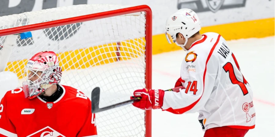 Кертис Волк покинул «Автомобилист» по собственному желанию