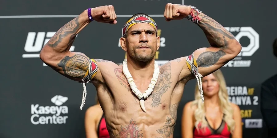 Кертис Блейдс высказался против перехода Алекса Перейры в тяжелый вес