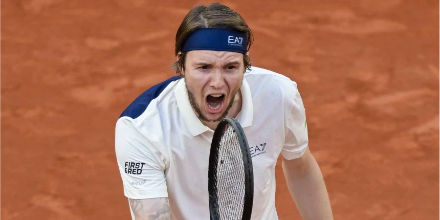Александр Бублик вернулся в топ-30 рейтинга ATP после победы в Гштааде