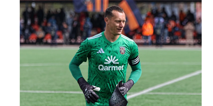 Известный казахстанский голкипер удивил решением по карьере