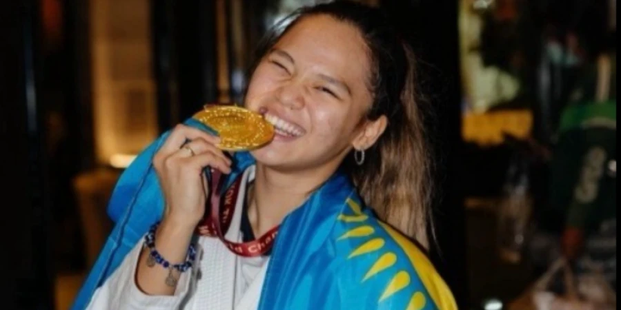 Джиу-джитсудан әлем чемпионаты: Жібек Құлымбетова алтыннан алқа тағынды