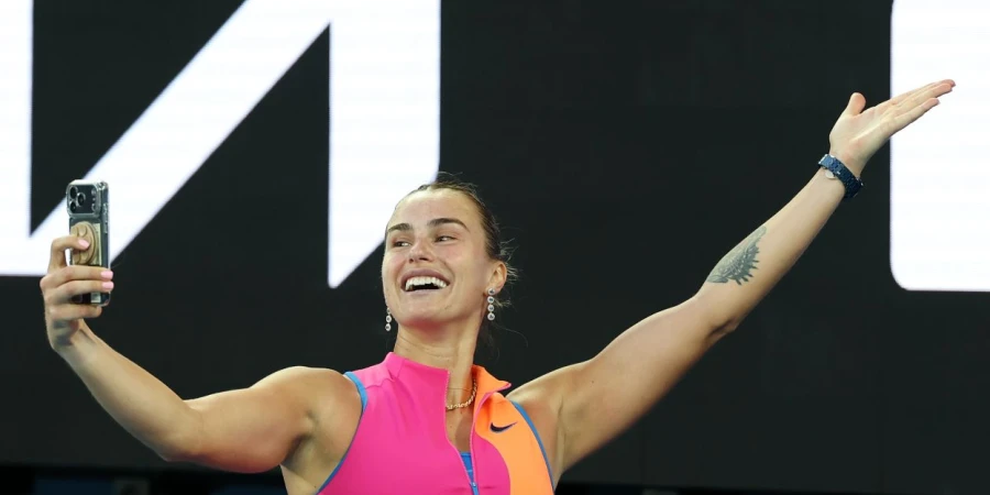 Конкурентка Рыбакиной вошла в историю современного тенниса
