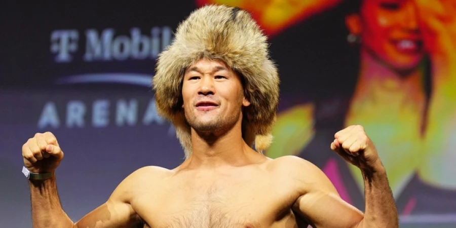 Рахмонова назвали самым серьезным испытанием для двойного чемпиона из России