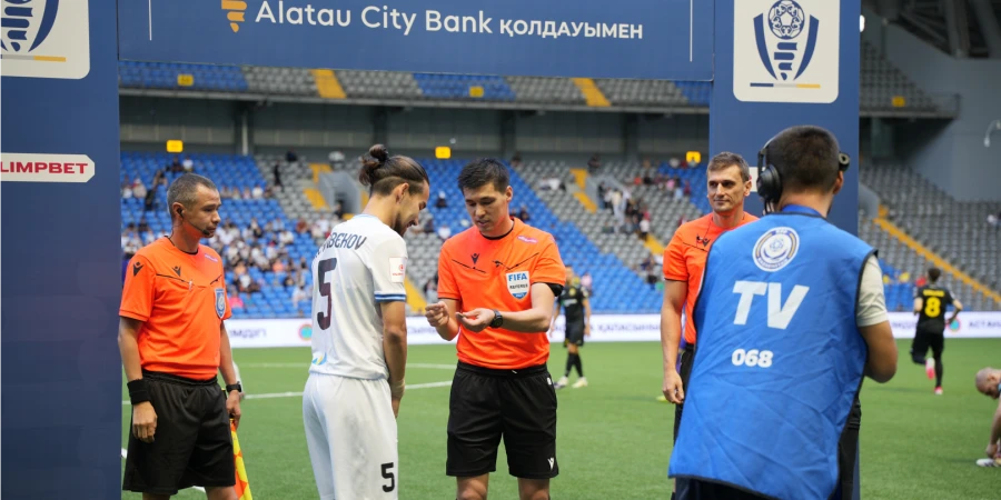 Қазақстандық төрешілер жастар арасындағы Еуропа чемпионатының іріктеу кезеңінде жұмыс істейді