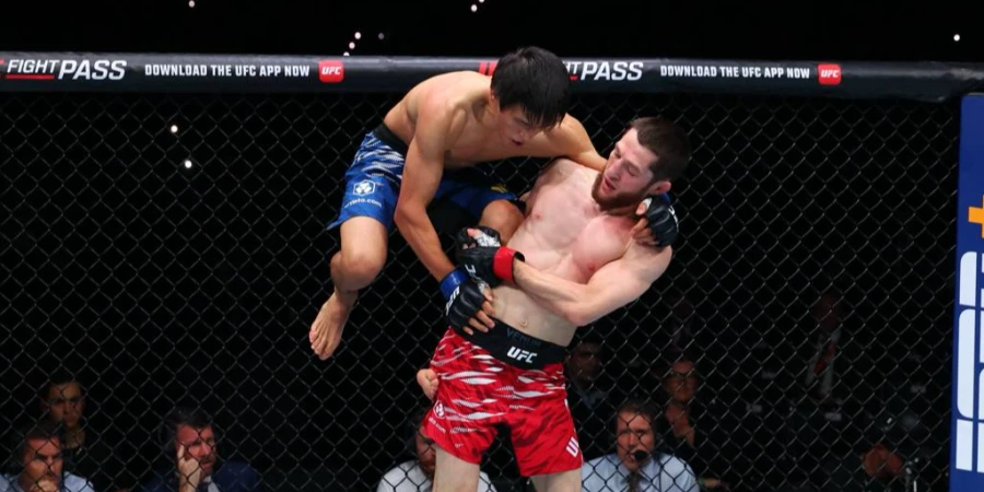 Полное видео боя Азат Максум — Тагир Уланбеков в UFC