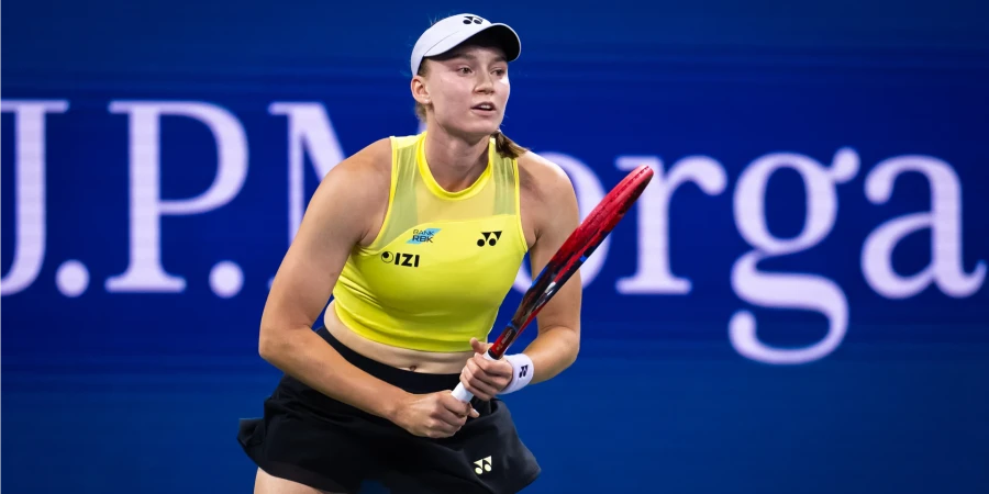 Елена Рыбакина на оставила шансов Наоми Осаке
