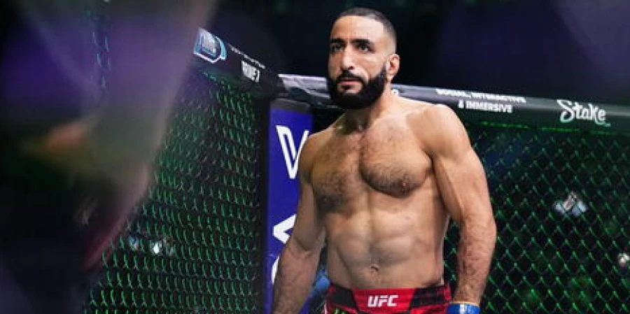 Белал Мухаммад и Ислам Махачев сделали совместное фото на турнире UFC 310