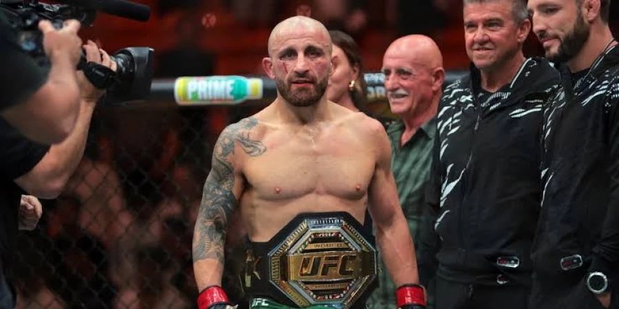 Чемпион UFC признался, что хотел завершить карьеру