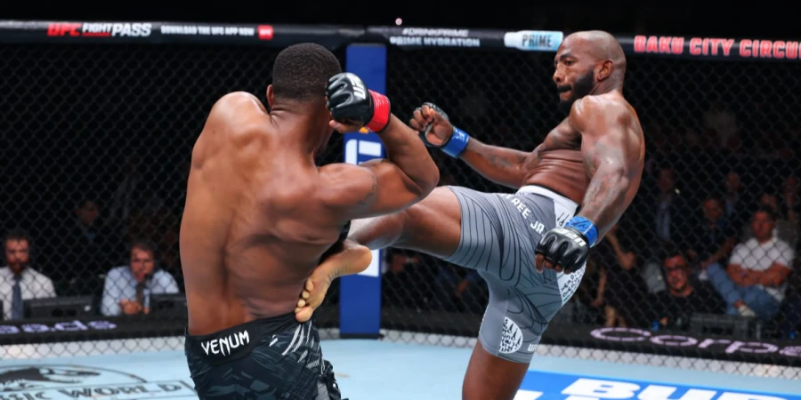 Джамал Хилл проиграл Халилу Раунтри в главном бою турнира UFC в Баку