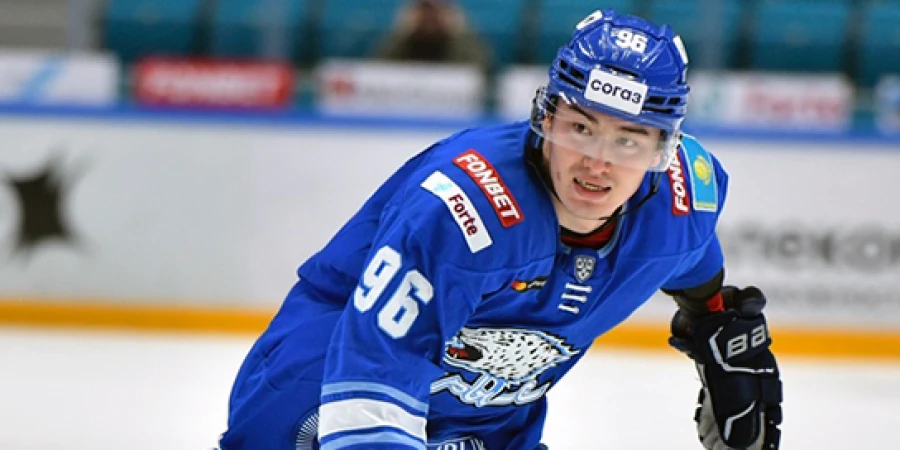 Игрок сборной и «Барыса» блеснул боксерскими навыками в КХЛ. Видео