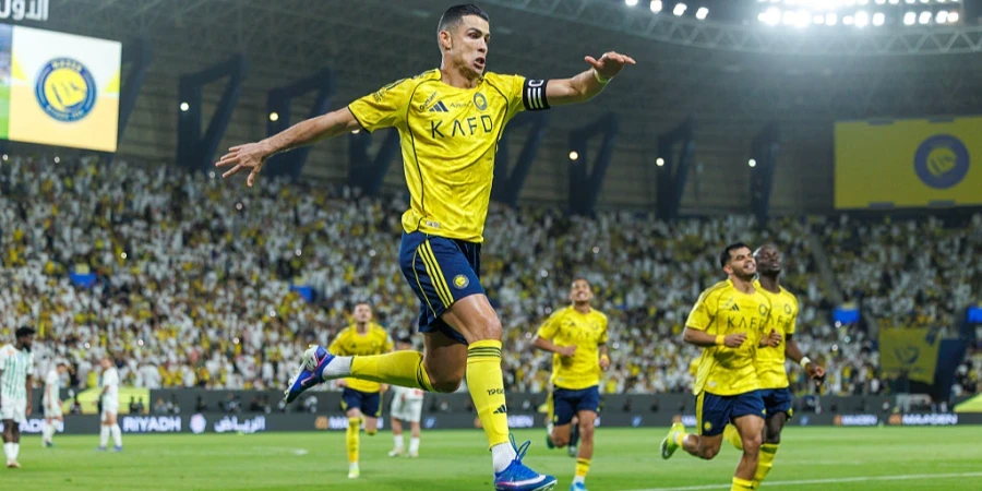 Криштиану Роналду мансабындағы 966 және 967 голдарын соқты