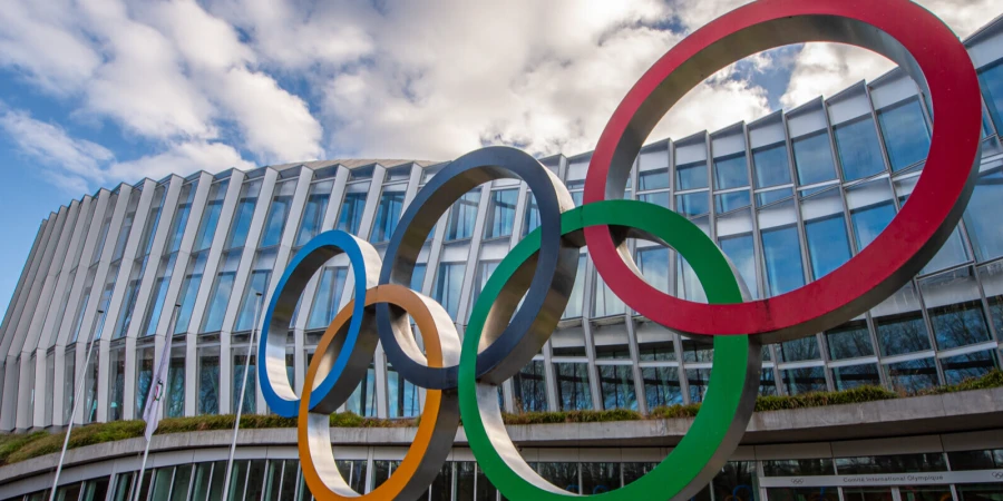 МОК объявил о новой политике защиты женщин в олимпийском спорте