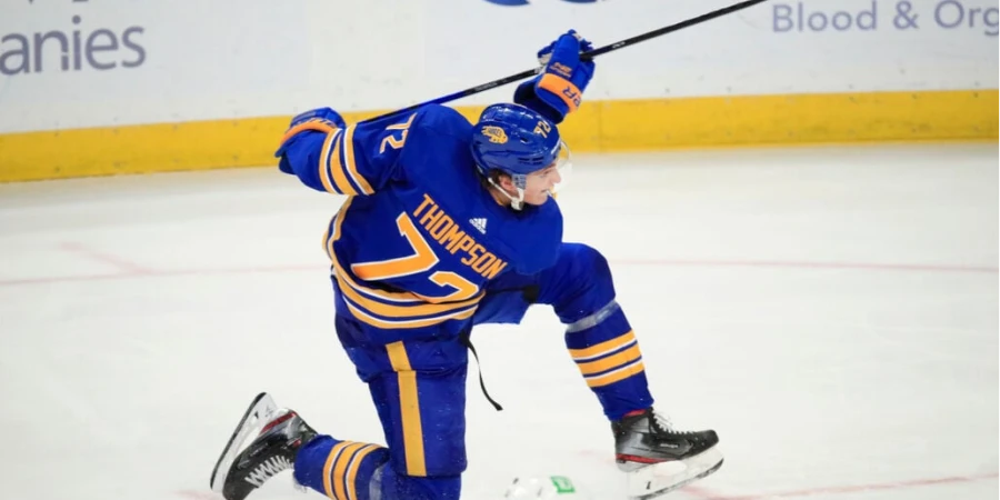 Тейдж Томпсон вновь забил за «Баффало»