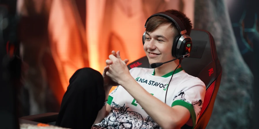 OneJey: «В четвертом тире почти все шмотки имба»